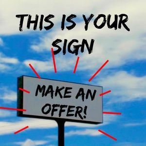 ❤️I accept offers❤️